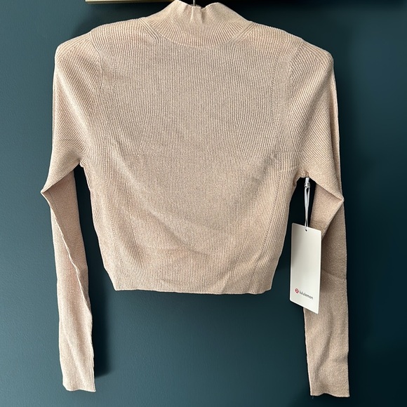 Lululemon Glitter Knit Twist-Back Long-Sleeve Shirt - Picture 5 of 6